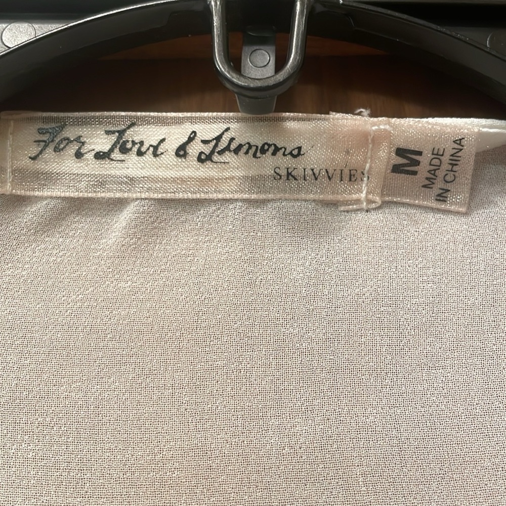 For Love and Lemons Robe NWOT - Picture 2 of 4